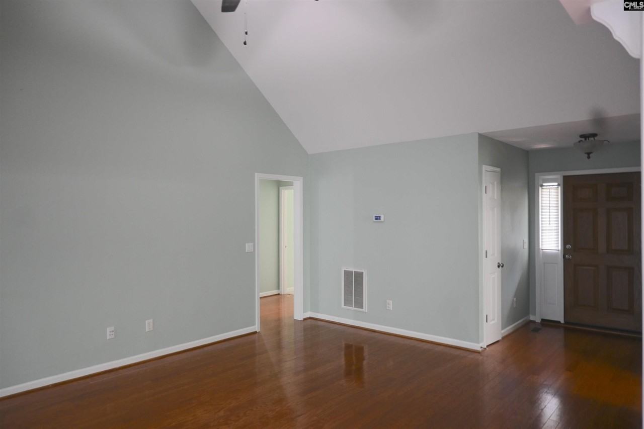 230 Elm Creek Ct - Photo 3 of 23