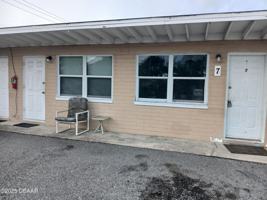 featured image of 703 S Ridgewood Ave #1