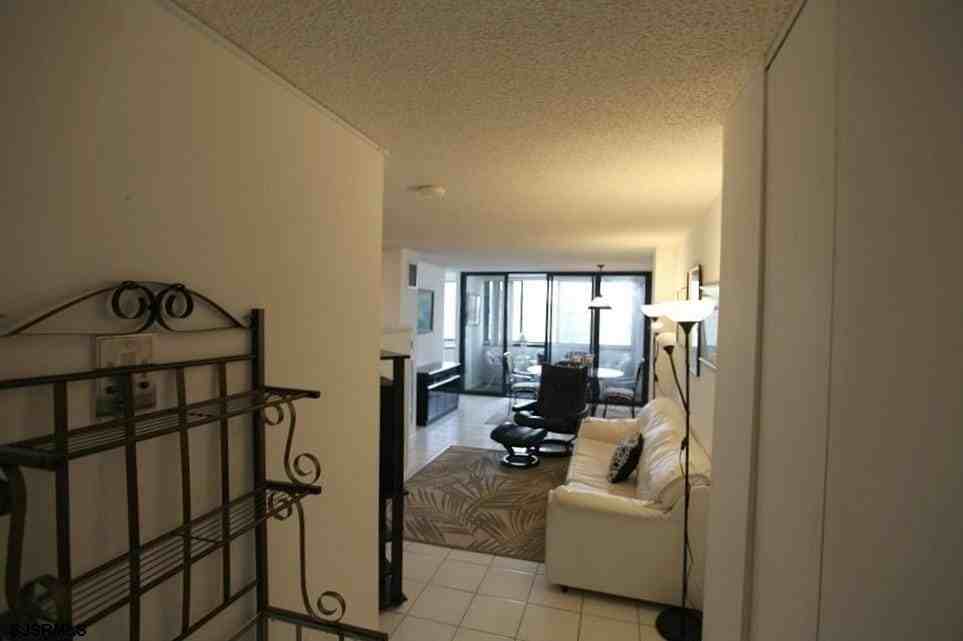 111 S 16th Ave #312 - Photo 3 of 14