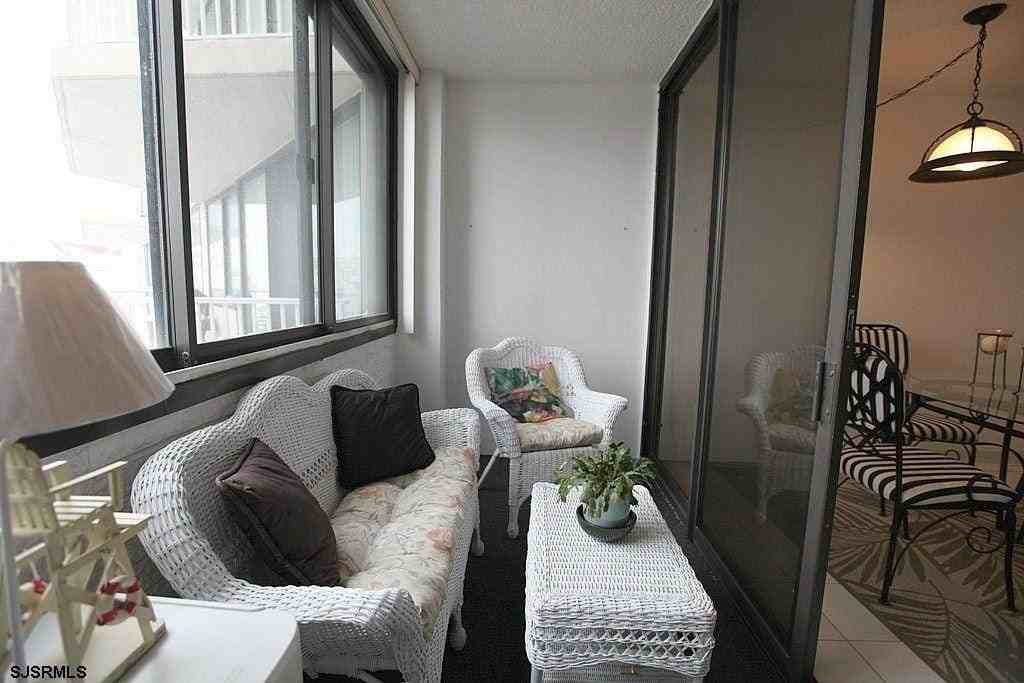 111 S 16th Ave #312 - Photo 6 of 14