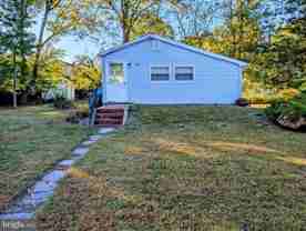 306 Columbia Blvd - Photo 1 of 1