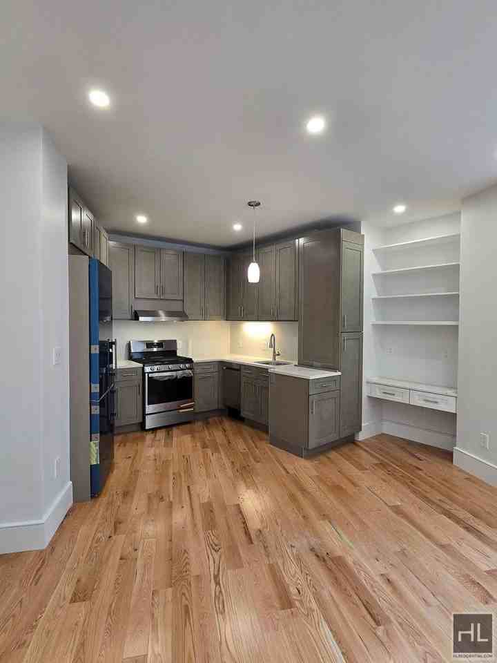 380 Riverside Drive - Photo 2 of 5