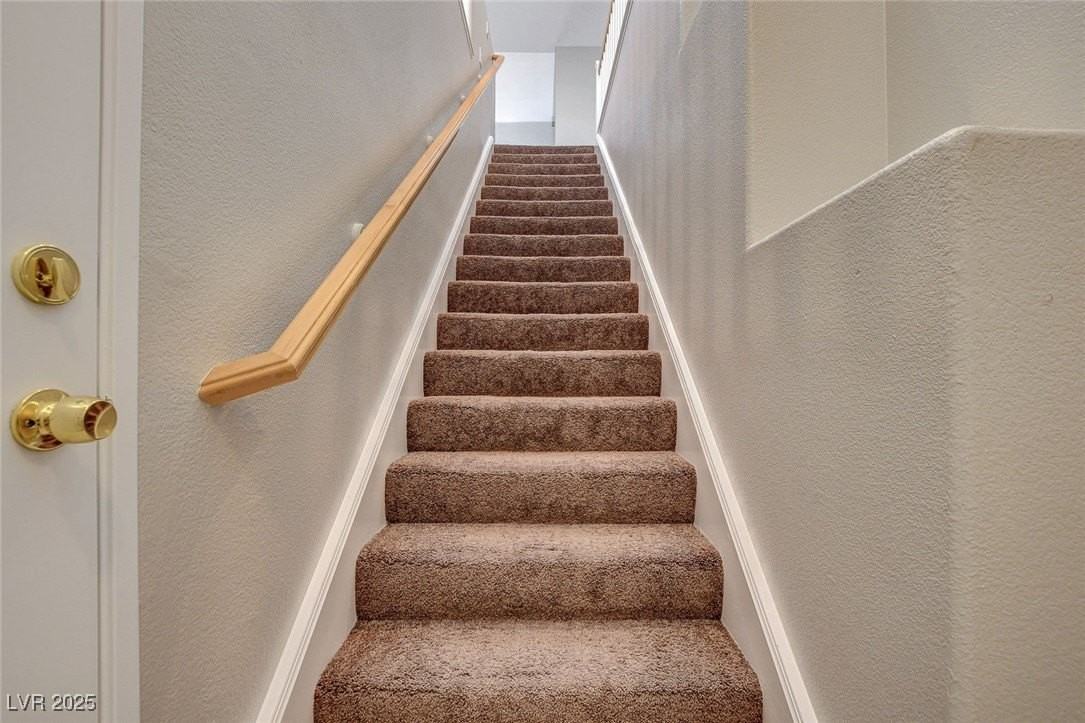 669 Peachy Canyon Circle #203 - Photo 6 of 43