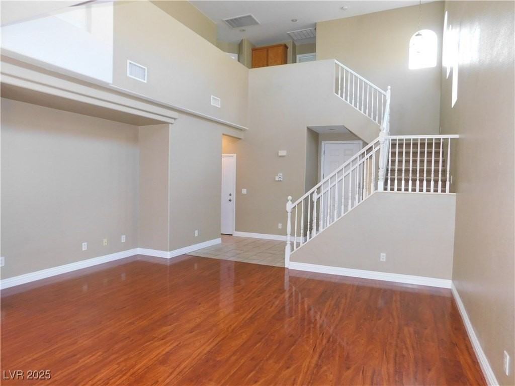 9587 Magnificent Ave - Photo 7 of 39