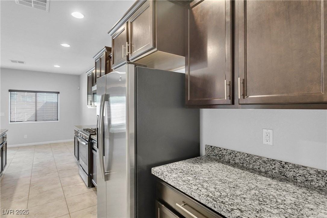 9404 Sand Tiger Avenue - Photo 3 of 50