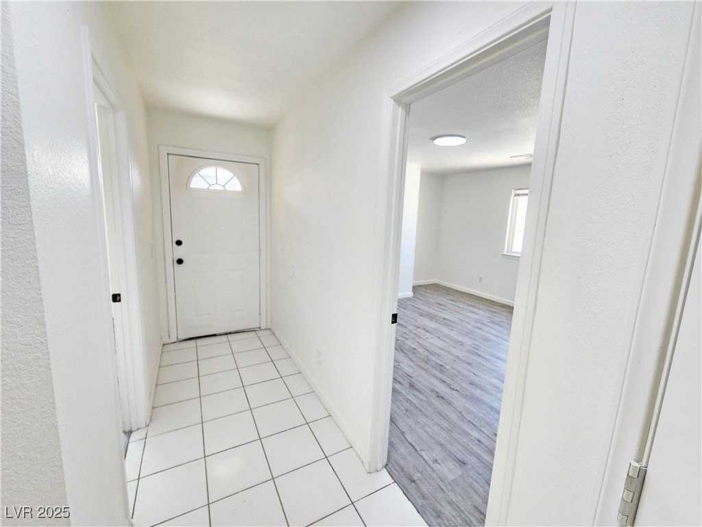 1821 Pershing Ave #B - Photo 5 of 27