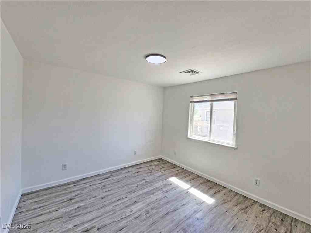 1821 Pershing Ave #B - Photo 6 of 27