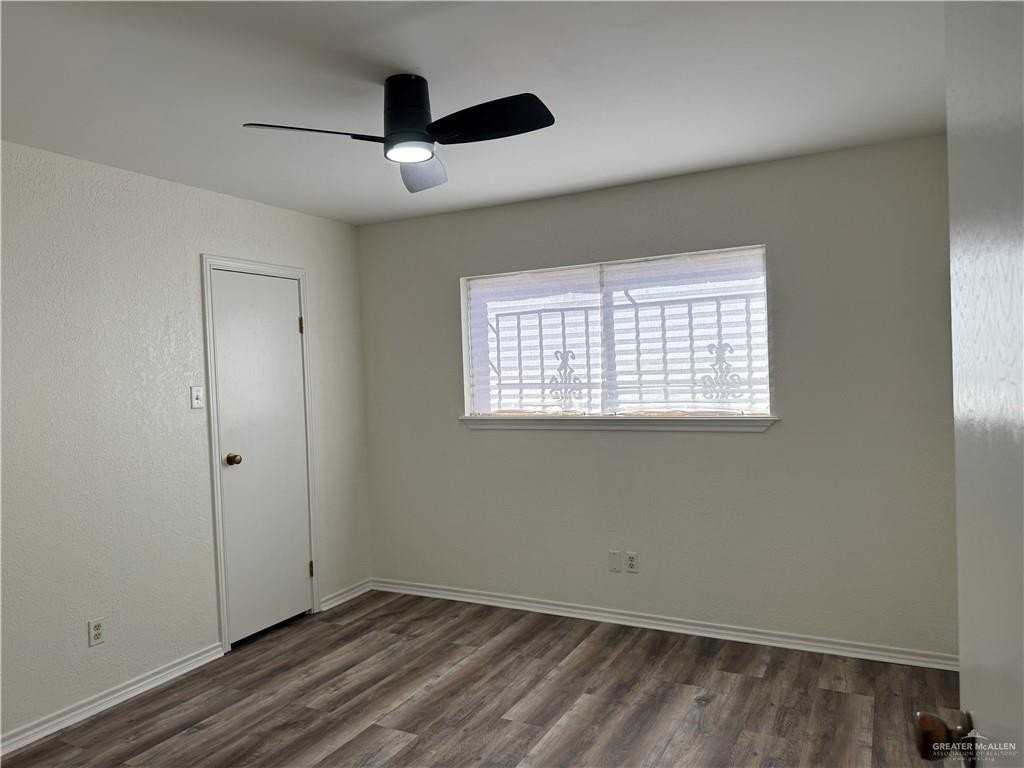 3207 N 20th St - Photo 7 of 8