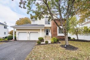 featured image of 6 Crammer Ln
