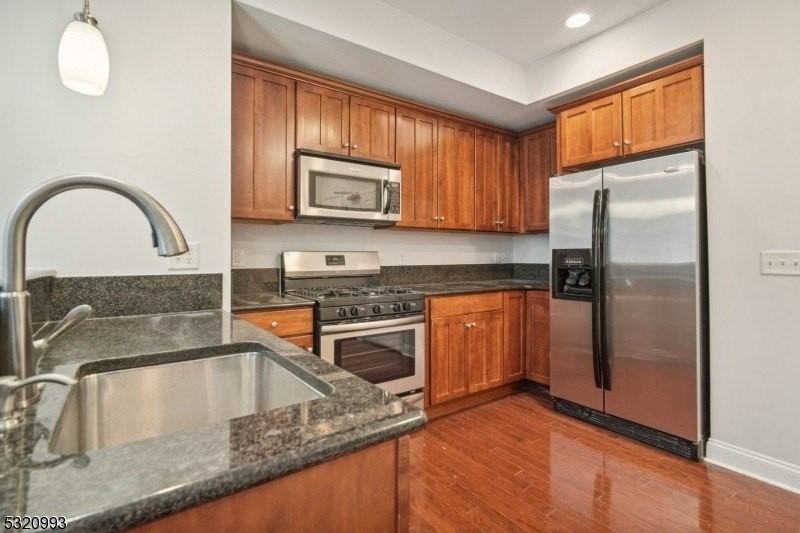 8403 Sanctuary Blvd - Photo 5 of 18