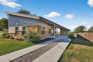 featured image of 4305 Oak Park Dr