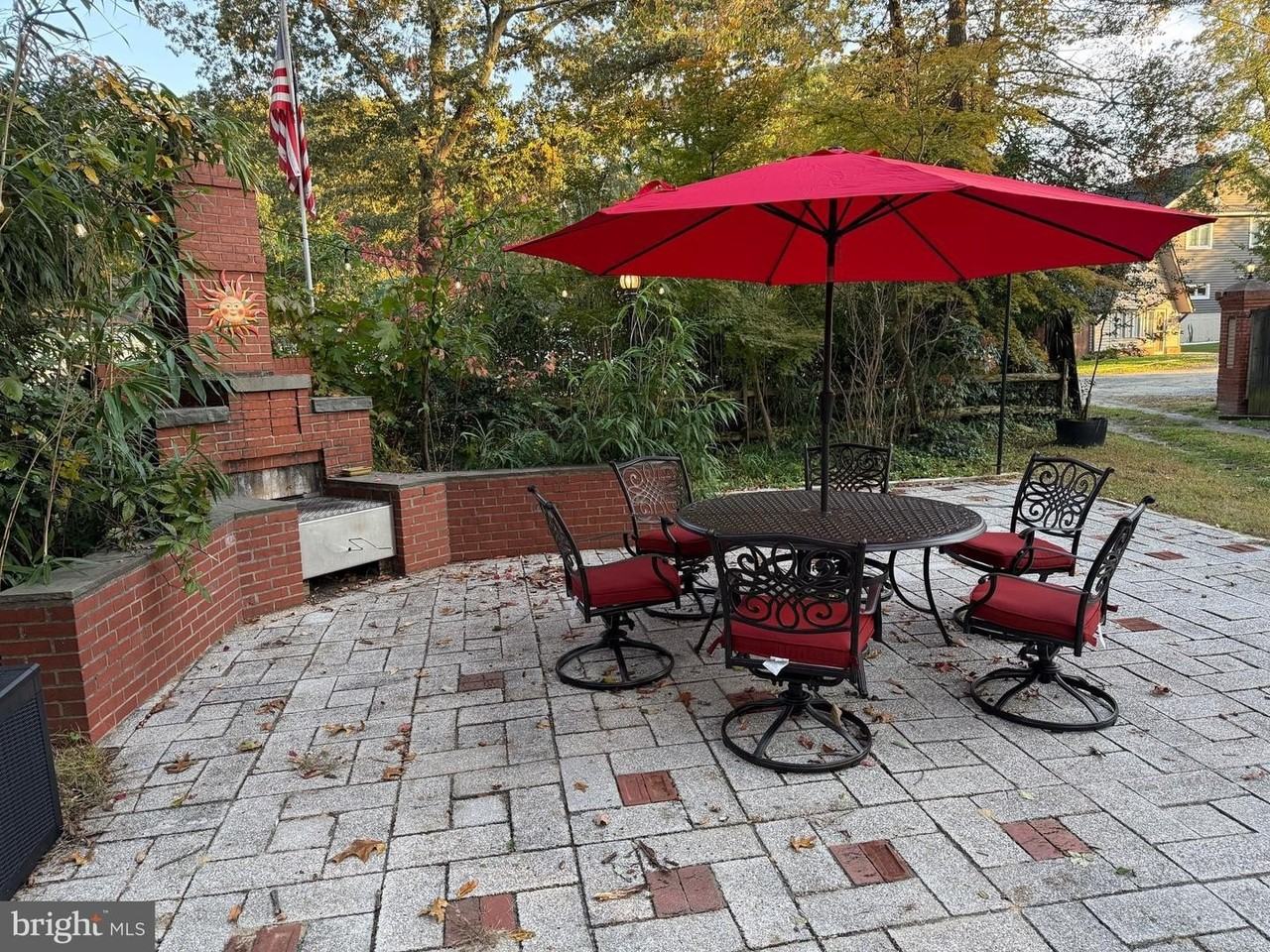 616 Mcmagan Dr - Photo 3 of 43