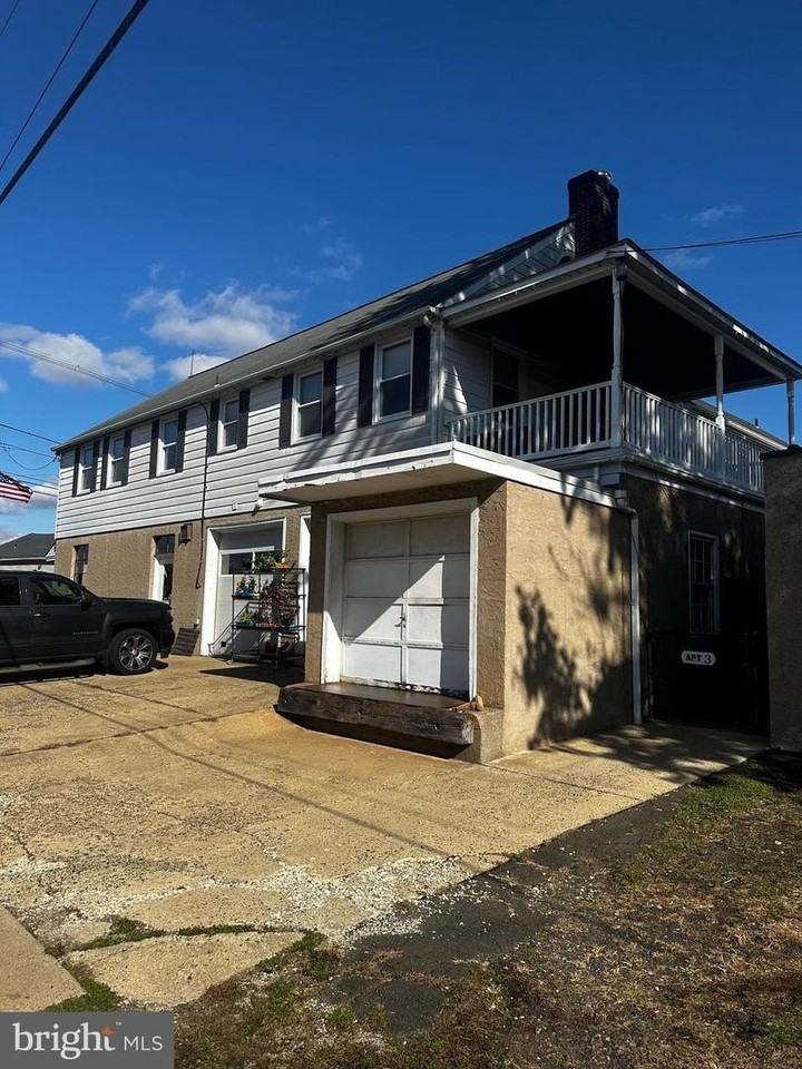 659 N Main St - Photo 2 of 22