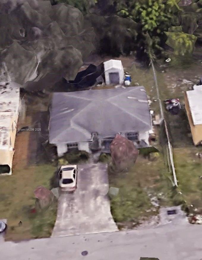 720 Nw 15th Ter - Photo 4 of 39