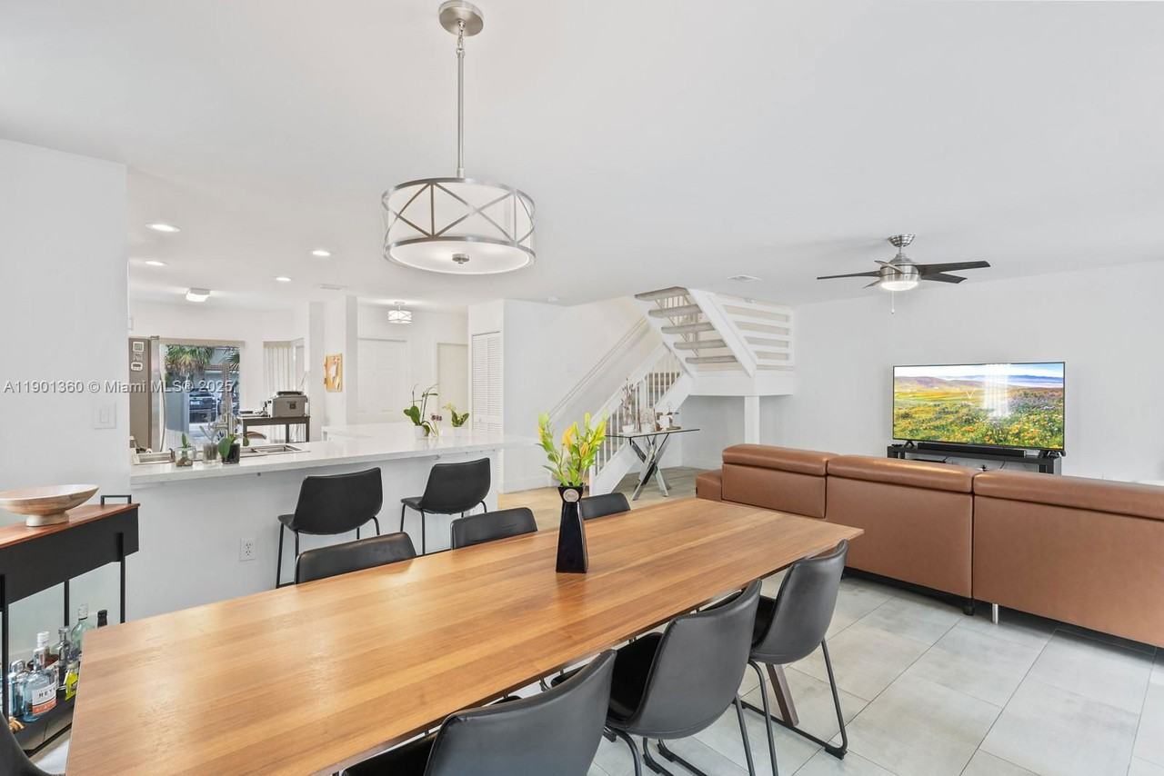 11389 Nw 87th Ln #9 - Photo 7 of 8