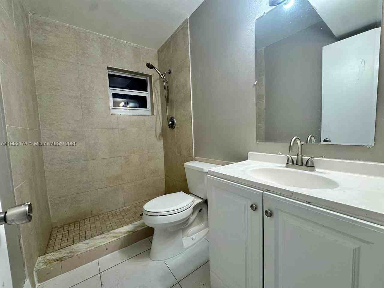 3556 Northwest 114th Lane #3556 - Photo 5 of 16