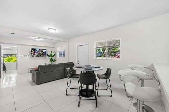 4764 Nw 11th Ave - Photo 6 of 14