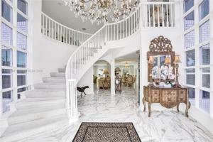 featured image of 2889 Ne 35th St