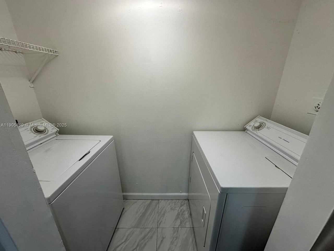 610 S Park Rd #27-1 - Photo 2 of 15