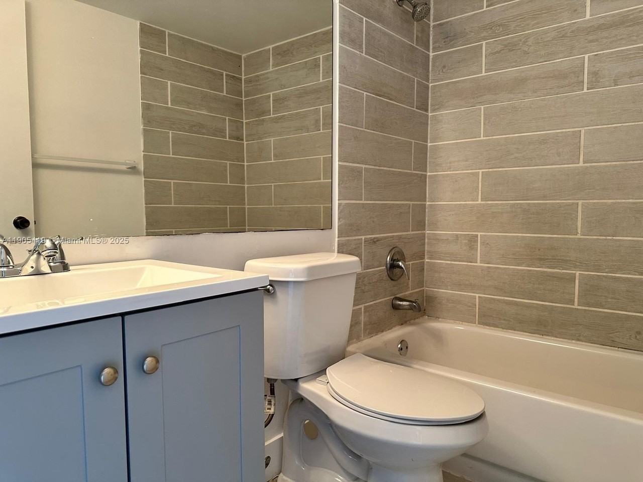 610 S Park Rd #27-1 - Photo 7 of 15