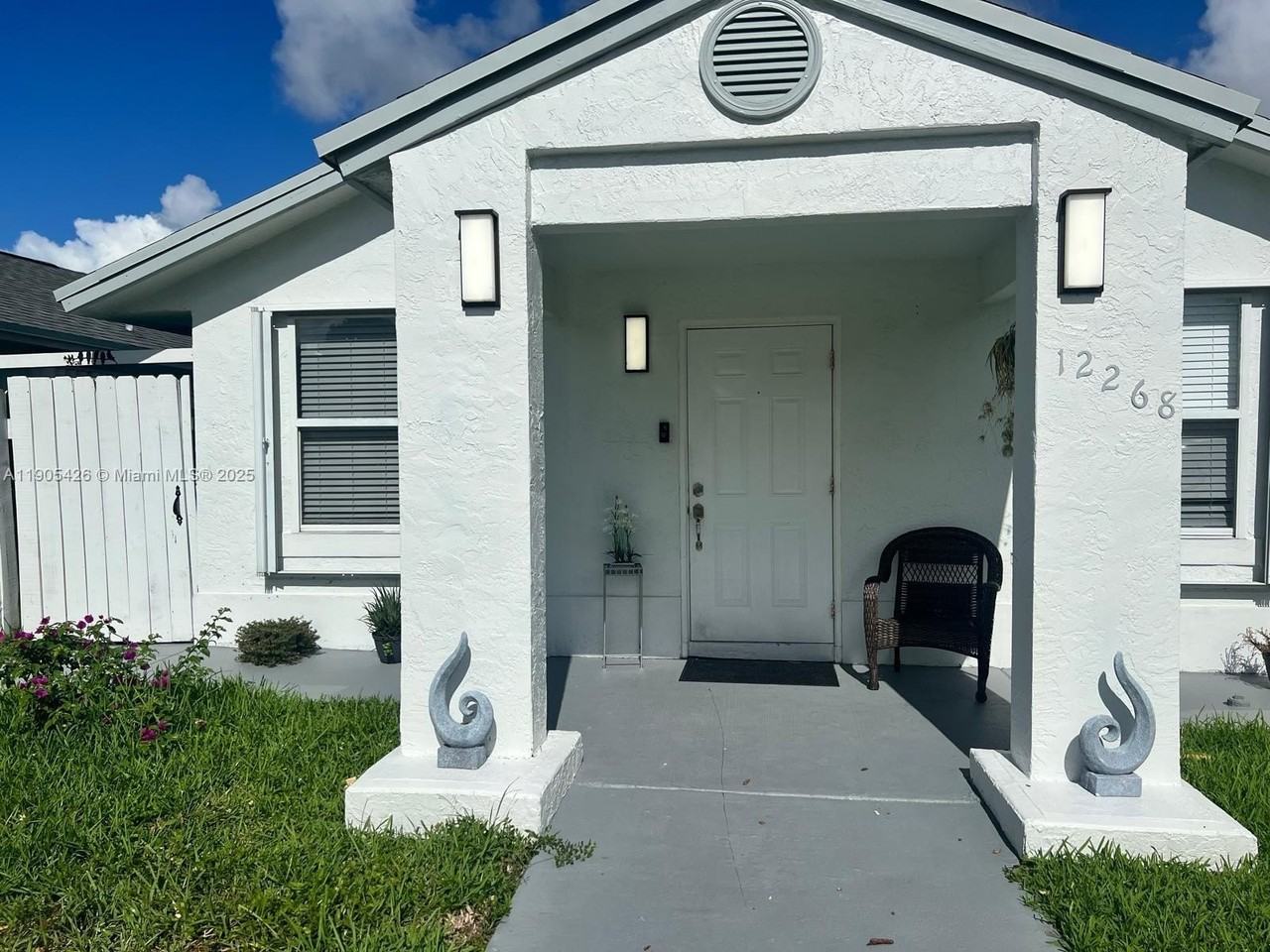 12268 Southwest 202nd Street - Photo 2 of 20