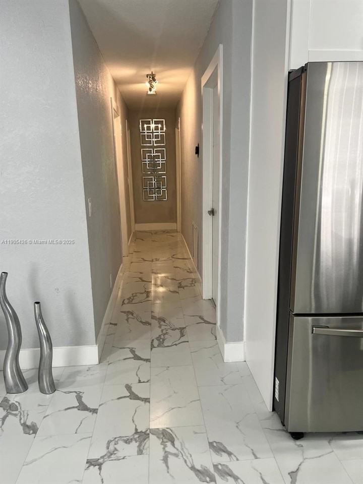 12268 Southwest 202nd Street - Photo 3 of 20