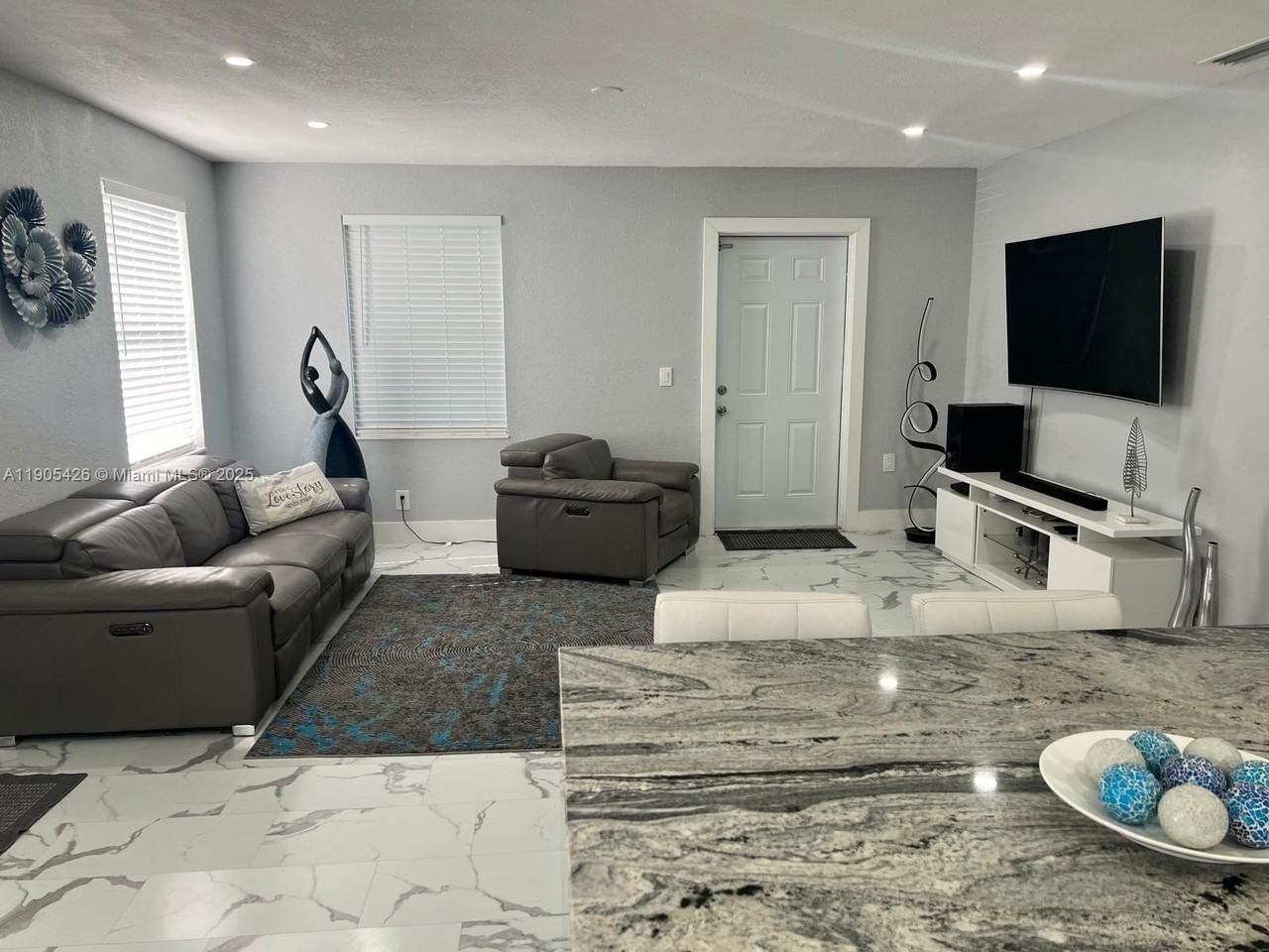 12268 Southwest 202nd Street - Photo 4 of 20