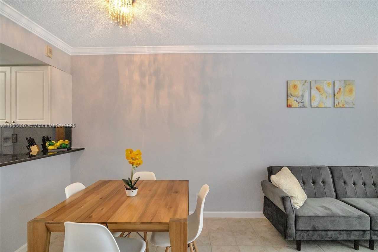 2501 S Ocean Dr #1432 - Photo 4 of 27