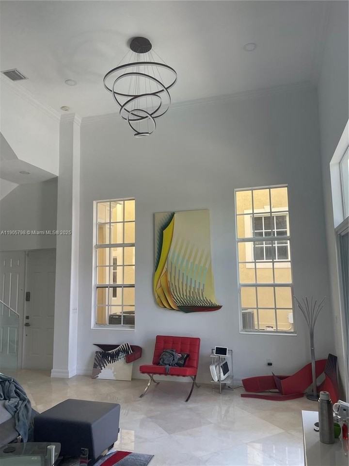 3915 Ne 168th St #3915 - Photo 5 of 40