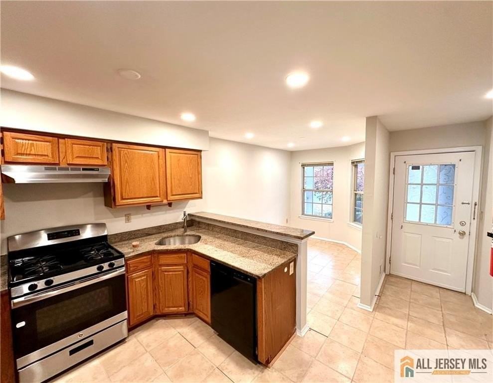 162 Salem Rd - Photo 3 of 17