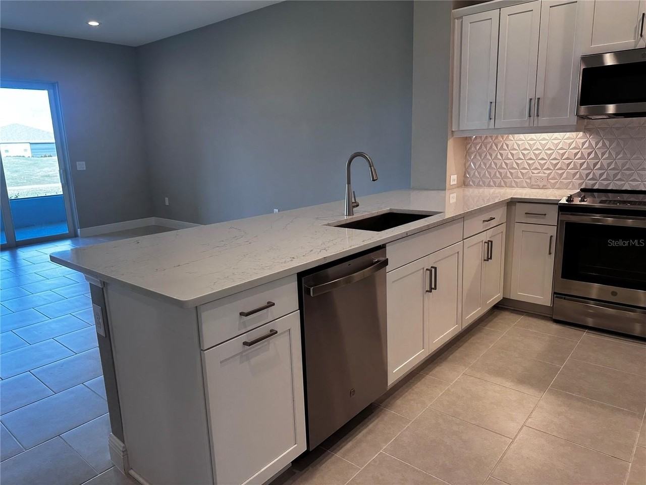 24835 Buckingham Way - Photo 3 of 47