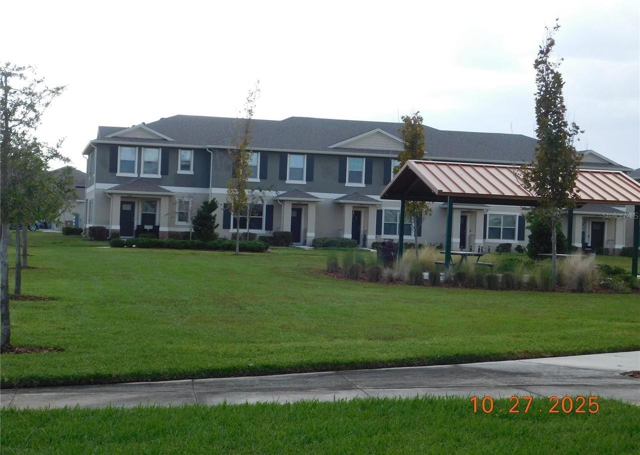 1587 Candlefire Row - Photo 2 of 50