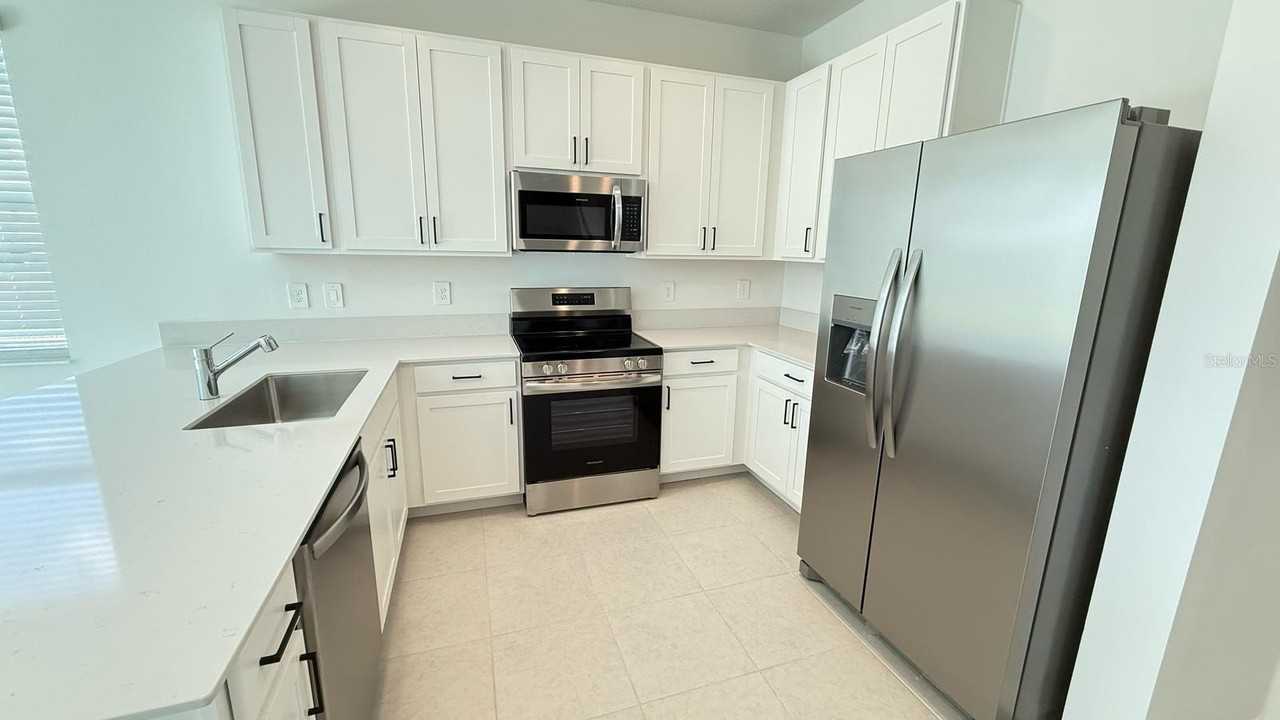 3114 Laurent Loop - Photo 3 of 23