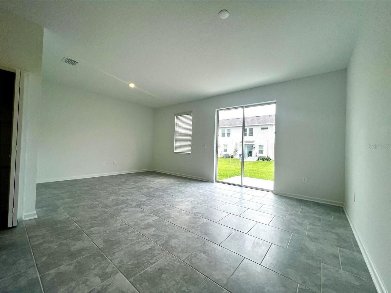 3114 Laurent Loop - Photo 7 of 23