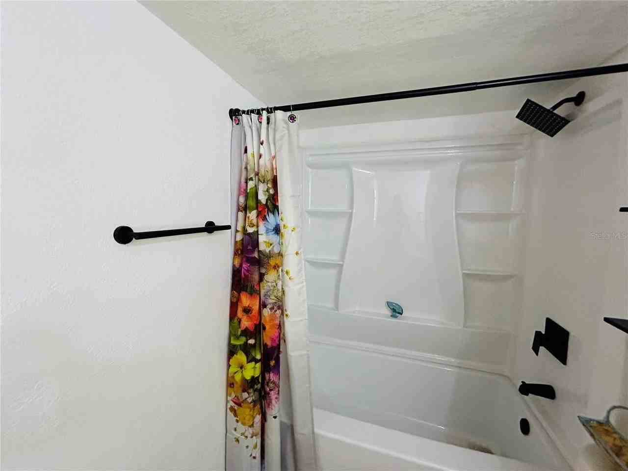 2785 L B Mcleod Rd #C - Photo 5 of 12