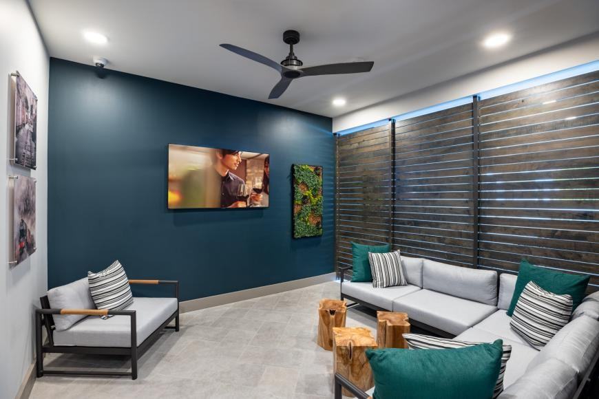 3006 Summer Street - Photo 4 of 10