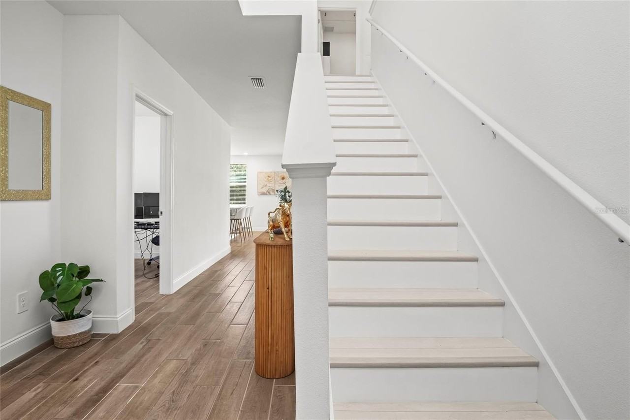 2943 Sunstar Dr - Photo 3 of 46