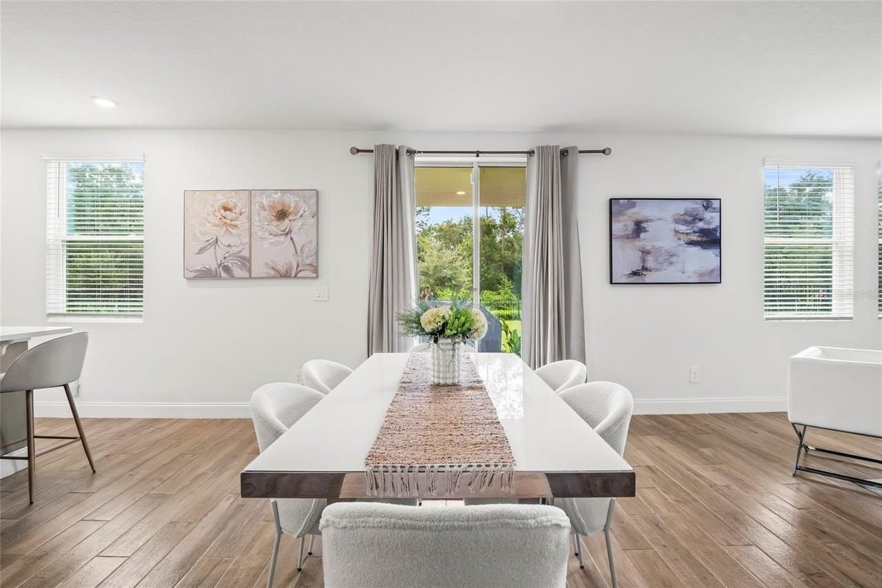 2943 Sunstar Dr - Photo 4 of 46