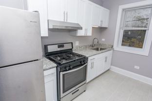 8147 S Ellis Ave - Photo 1 of 1