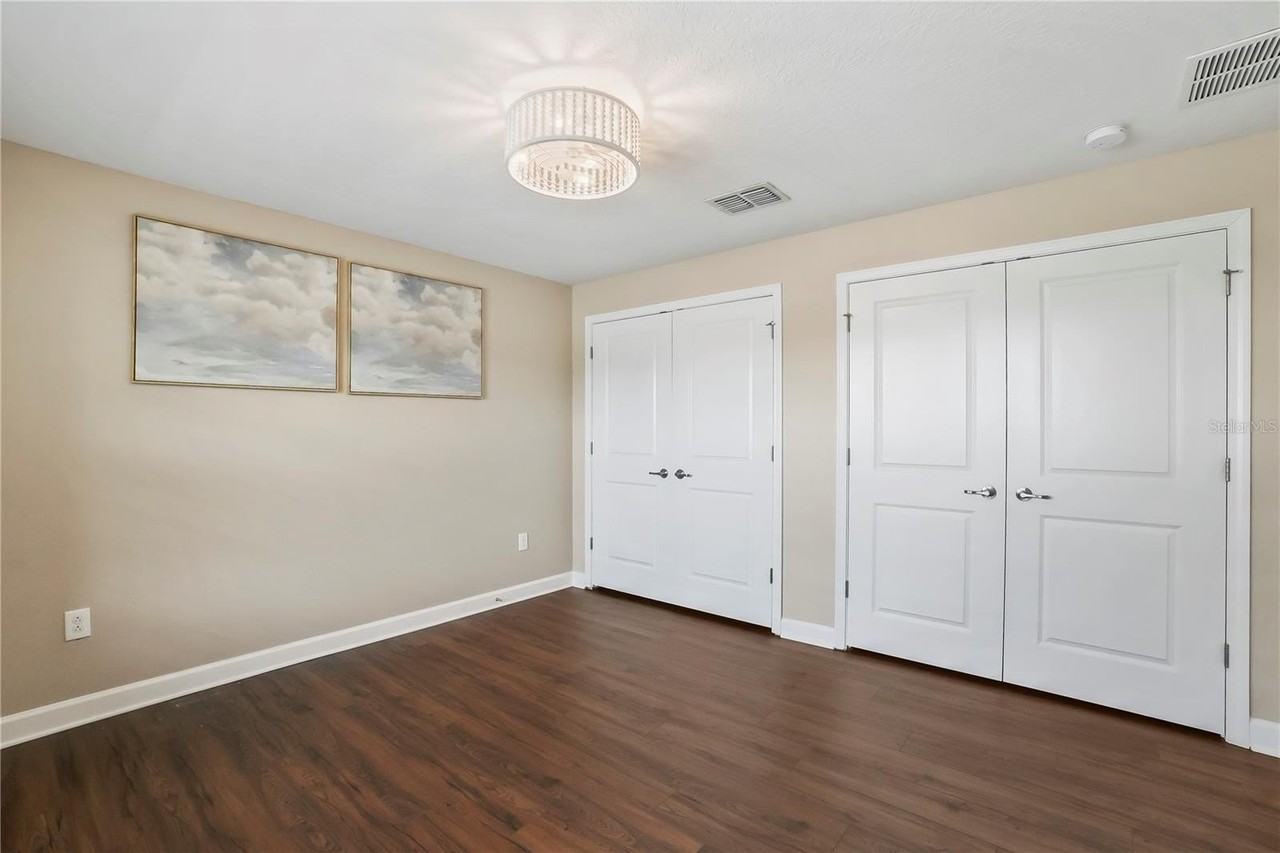 717 N Rome Ave - Photo 4 of 36