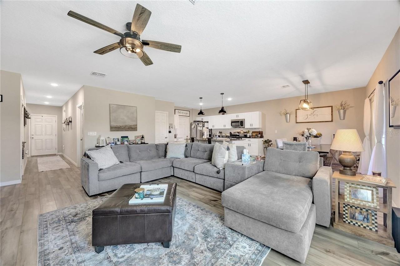 5532 Summer Sunset Drive - Photo 7 of 26