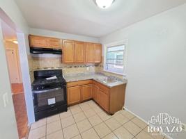 featured image of 166 Fabyan Pl #1