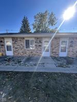 featured image of 318 N Clark St #7