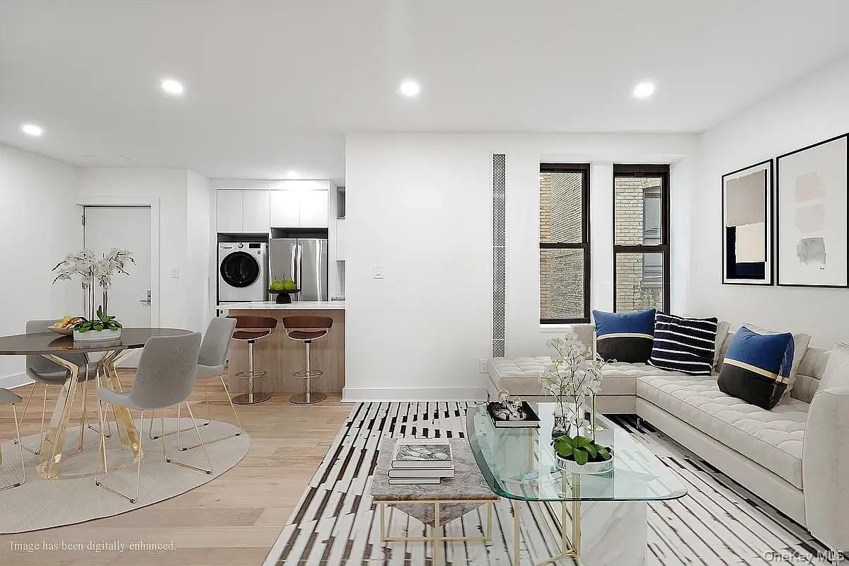 78 Thayer St #5F - Photo 2 of 5