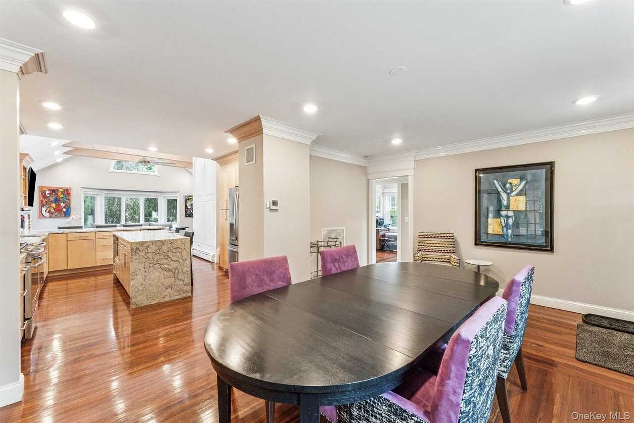 414 Main St - Photo 4 of 22