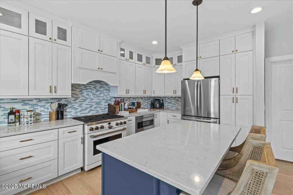 1613 Ocean Ave - Photo 5 of 37