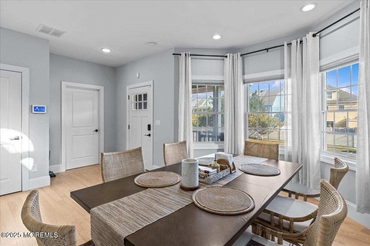 1613 Ocean Ave - Photo 6 of 37