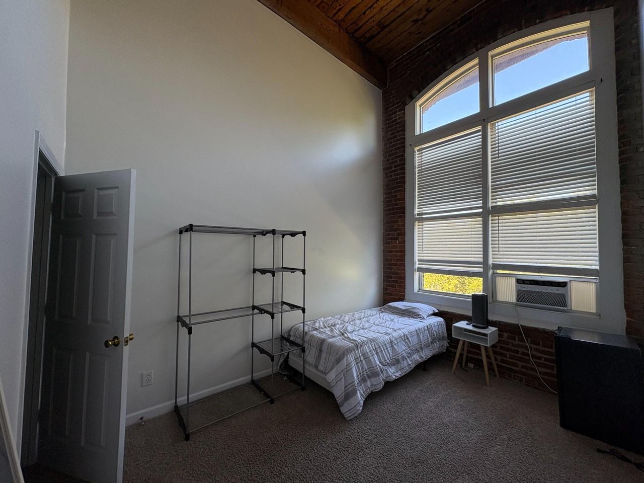 S Hoskins Rd - Photo 7 of 9