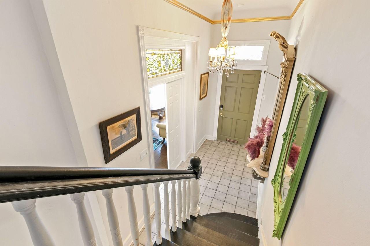 E Biddle St - Photo 5 of 16