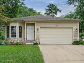 700 N Summit St - Photo 1 of 1